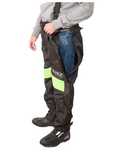 Cubre pantalon de moto marca XXDoble
